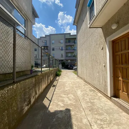 Bis 公寓 贝尔格莱德